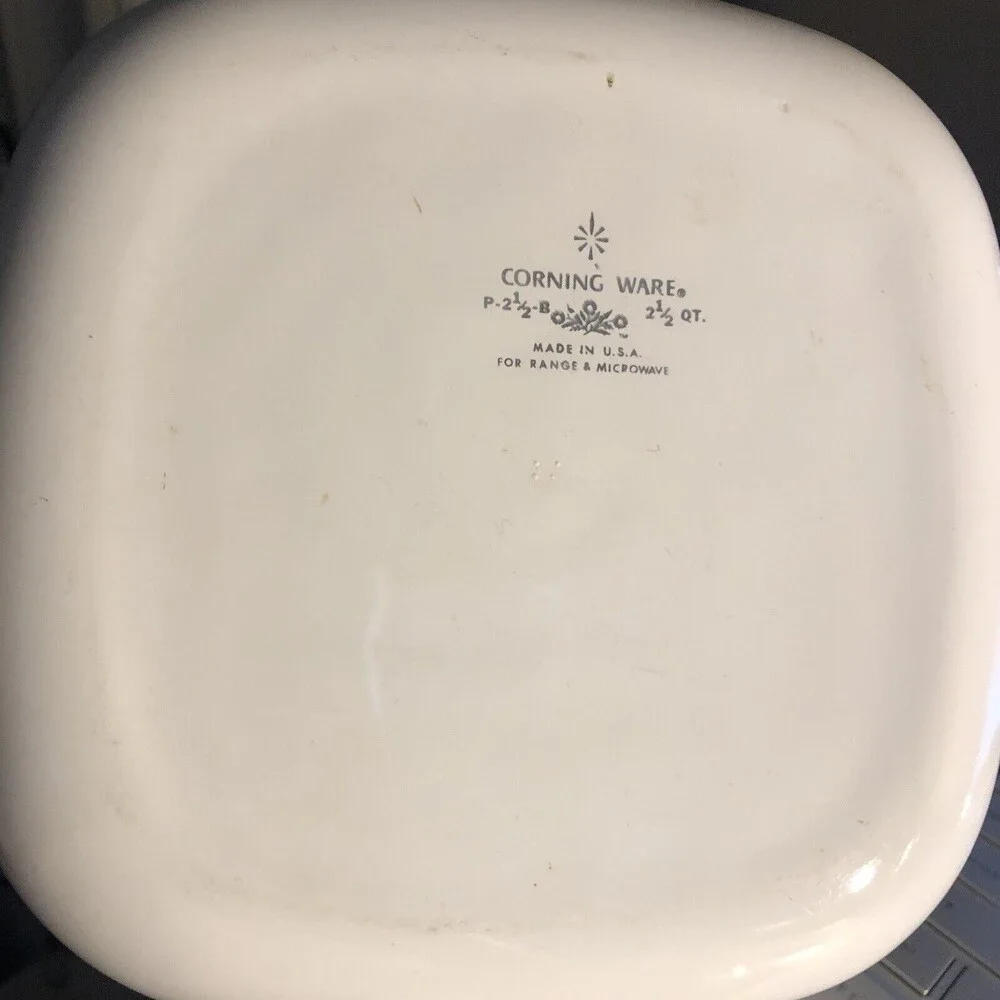 Vintage Corning Ware Floral Bouquet Yellow Flowers Casserole 2 1/2 Qt   No Lid